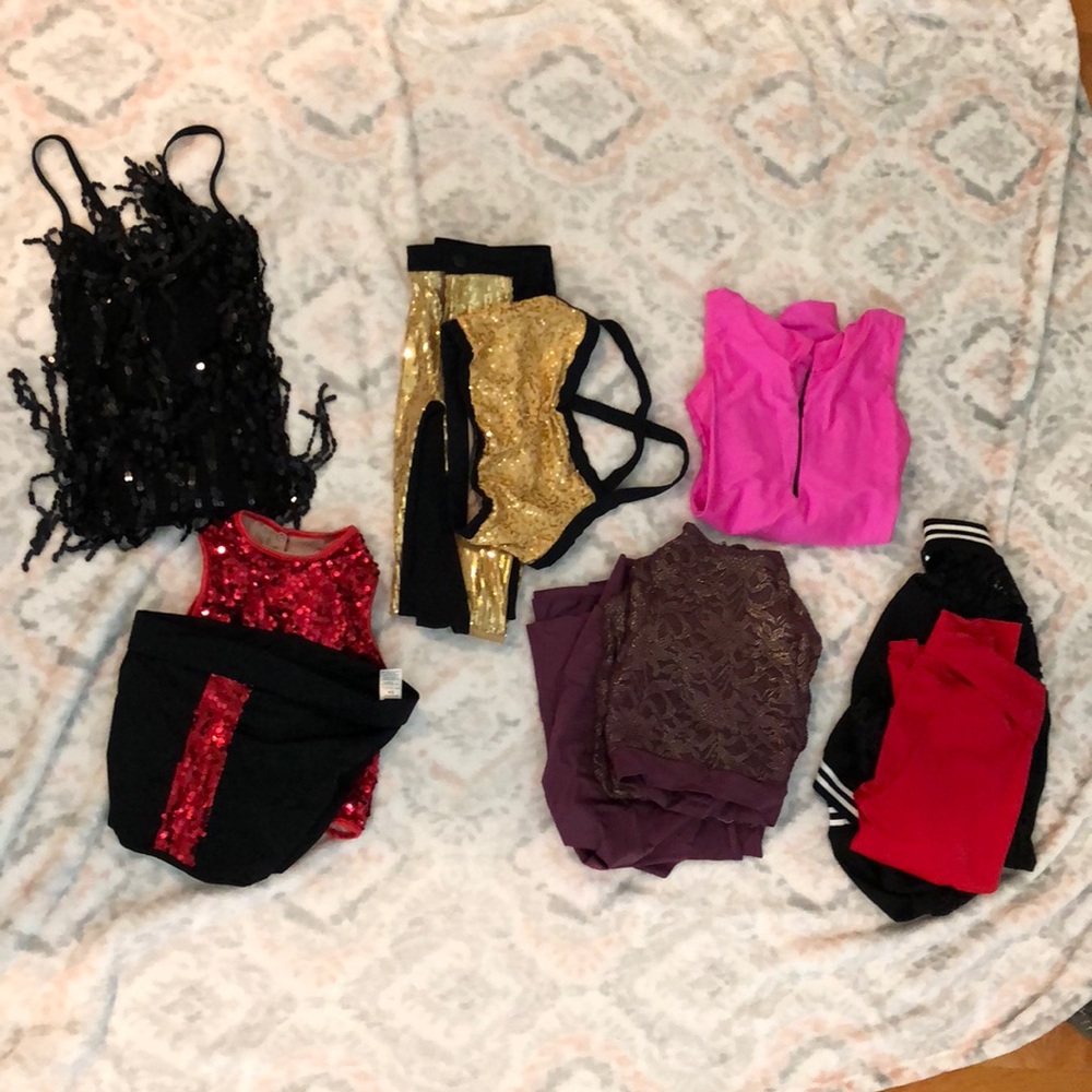 COPY - 6 costumes